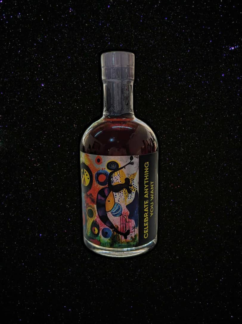 Celebrate Anything You Want - MEAD JOY MEADS Banana bochet mead with black walnuts. Especificações do MEAD: Tipo: Mead - Bochet Teor Alcoólico: 15,7% ABV Perfil: Banana bochet mead with black walnuts.
