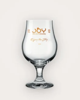 BE JOY TAÇA DUBLIN Faça a compra antecipada da sua taça de 4B8r3B4p7yhRXuBWLqsQ546WR43cqQwrbXMDFnBi6vSJBeif8tPW85a7r7DM961Jvk4hdryZoByEp8GC8HzsqJpRN4FxGM9 Confusion) como boas vindas. CONSIGNAÇÃO DE COPOS: quem optar pela consignação, deverá retirar o copo no caixa da Joy mediante pagamento de R$20,00. O dinheiro será devolvido ao cliente com a entrega do copo ao final da festa. Dia 18 de março vamos comemorar 4 anos de fábrica e 5 anos de muita receita maluca e bera boa. Vai ser aquela loucurada das 12h às 23h, OU SEJA, quase 12h pra todo mundo meter o loco por aqui ao som de Syd Vinícius, Lenhadores da Antártida e Rusty Cage. Pra matar a sede, um tap INCRÍVEL com diversas cervejas exclusivas feitas em collab com as cervejarias mais ph#d@s do Brasil. Loja com novidades Camiseta, copo e muito mais pra você comemorar com a gente no estilo.