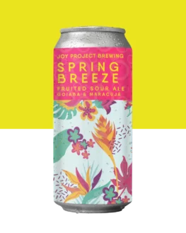 SPRING BREEZE - FRUITED SOUR 🔍 ESPECIFICAÇÃO DA CERVEJA: 🍺 ESTILO: Fruited Sour 🧪 TEOR ALCOÓLICO: 5,2% ABV 🍃 AMARGOR: 3 IBU 🍈 FRUTAS: Maracujá e Goiaba 🌾 PERFIL: Acidez lática, goiaba, maracujá 🌸 Spring Breeze é frutada, azeda e assustadoramente deliciosa. A primeira da linha Breeze, combina maracujá e goiaba em uma explosão tropical que desperta os sentidos. Refrescante e vibrante, sua acidez lembra o primeiro sopro da primavera, trazendo leveza e energia em cada gole. É aquela brisa que chega suave, mas toma conta — perfeita para dias de sol e bons encontros.
