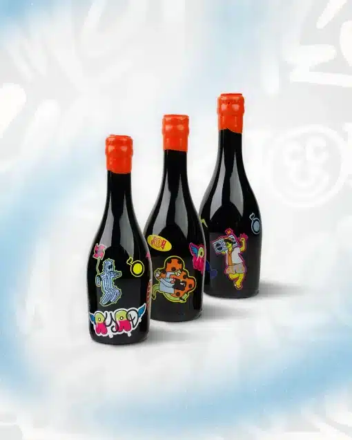 A.Y.A.D 2024 - BA Imperial Stout ANOTHER YEAR ANOTHER DALE Barrel aged imperial stout com coco, café e maple. Especificações da Cerveja: Tipo: ANOTHER YEAR, ANOTHER DALE 2024 - Barrel Aged Imperial Stout Teor Alcoólico: 14,44% ABV Amargor: N/A IBU Perfil: Imperial stout envelhecida em barris de bourbon, onde o dulçor do maple se harmoniza com a profundidade do coco e a robustez do café, criando uma experiência sensorial rica e complexa.
