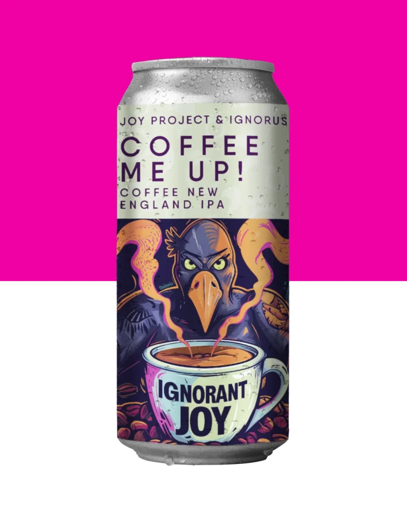 COFFEE ME UP! - COFFEE NEW ENGLAND IPA Descrição Geral Em parceria com a Ignorus, a Joy apresenta uma NE IPA com café que une o melhor dos dois mundos. Com lúpulos Talus e Strata, oferece um perfil aromático intenso de frutas cítricas, coco, amadeirado e creme. O toque especial vem do café Da Dude Company, que criou uma torra para elevar os sabores da cerveja. Cremosa e turva, é como desfrutar de um mocha cremoso combinado com uma salada de frutas tropicais. Com um conjunto harmonioso que mistura a alegria e a ignorância das cervejarias, a Coffee me up é uma experiência única que só você poderá decidir: café lupulado ou IPA cafeinada? Especificações da Cerveja Tipo: Coffee New England IPA Teor Alcoólico: 6.8% ABV Amargor: 35 IBU Perfil: Mocha, Amadeirado, Cítrico, Creme  