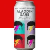 - 🔍 ESPECIFICAÇÃO DA CERVEJA: - 🍺 ESTILO: American IPA - 🧪 TEOR ALCOÓLICO: 6,2% ABV - 🍃 AMARGOR: 65 IBU - 🌿 LÚPULOS: Nelson Sauvin, Chinook, Ahtanum, Simcoe, Cascade, Amarillo - 🌾 PERFIL: Cítrico, resinoso, seco, herbal, intenso ⚡️ Aladdin Sane é o retrato líquido do instante em que o impulso se sobrepõe ao cálculo, carregando o mesmo conflito que habita o personagem de Bowie - entre lucidez e delírio, controle e ruptura. O aroma de pinho e frutas cítricas maduras revela um sabor seco e firme, de amargor limpo e persistente. Cada gole expressa esse embate de forças: o equilíbrio improvável entre o racional e o instintivo, onde a criação encontra seu ponto de combustão. ⚡️