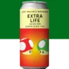 - 🔍 ESPECIFICAÇÃO DA CERVEJA: - 🍺 ESTILO: Session IPA - 🧪 TEOR ALCOÓLICO: 4,8% ABV - 🍃 AMARGOR: 47 IBU - 🌿 LÚPULOS: Citra, Mosaic, Simcoe - 🌾 PERFIL: Cítrico, tropical, leve, equilibrado, refrescante Extra Life é a dose de energia que você precisava para recomeçar o jogo. Uma Session IPA que combina corpo leve e final seco com o punch aromático de Citra, Mosaic e Simcoe, revelando notas de manga, maracujá e toques resinosos. Refrescante e saborosa, ela foi feita para durar mais uma fase — ou mais uma rodada. Pegue seu copo, ganhe uma vida e siga jogando.