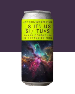 S.I.T.U.S – EL DORADO EDITION – DOUBLE IPA - 🔍 ESPECIFICAÇÃO DA CERVEJA: - 🍺 ESTILO: Double IPA - 🧪 TEOR ALCOÓLICO: 8.0% ABV - 🍃 AMARGOR: 70 IBU - 🌾 PERFIL: Tropical, frutado, pera, melão, frutas de caroço - 🌱 LÚPULO: EL DORADO 🍁 Simplicity Is The Ultimate Sophistication. Dando sequência ao nosso projeto de Smash Double IPA, chegou a vez de outro clássico indispensável: EL DORADO. Envolto em uma base de Maris Otter Extra Pale, e o casamento perfeito! Como forma de trazer complexidade em algo simples, usamos diversas técnicas durante a brassagem e também durante a lupulagem e dry hopping.