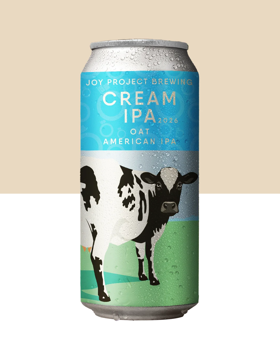 - 🔍 ESPECIFICAÇÃO DA CERVEJA: - 🍺 ESTILO: Oat American IPA - 🧪 TEOR ALCOÓLICO: 6,2% ABV - 🍃 AMARGOR: 50 IBU - 🌱 LÚPULOS: Mosaic, Amarillo - 🌾 PERFIL: Macia, cremosa, cítrica, frutada 🐄 Nossa primeira criação volta em 2026 mantendo o que fez ela virar tradição. Produzida apenas uma vez por ano para celebrar o aniversário da Joy, essa Oat American IPA entrega textura macia e aveludada, com aveia trazendo cremosidade real e sustentando o corpo da cerveja. Mosaic e Amarillo trabalham juntos construindo camadas de frutas amarelas maduras e notas cítricas, equilibrando doçura, frescor e um amargor firme na medida. Uma receita que retorna todo ano com a mesma essência, mas sempre com uma nova leitura.