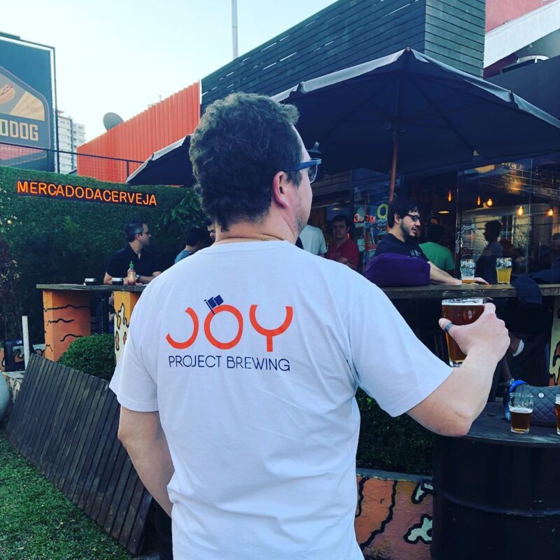 ‍♂️ Cheers darlin💂‍♀️. C'mon mate, chega aqui no @mercado.da.cervej... • Joy Project Brewing Curitiba