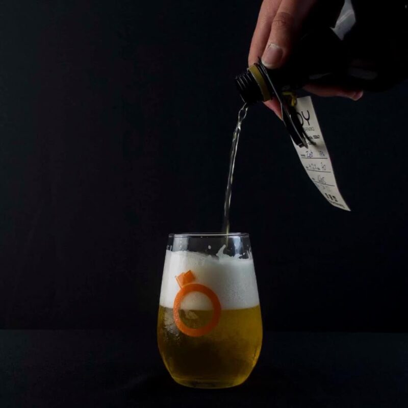 Já pensou em receber nossas cervejas em casa, sem precisar sair nes... • Vídeo Reels Joy Project Brewing Curitiba