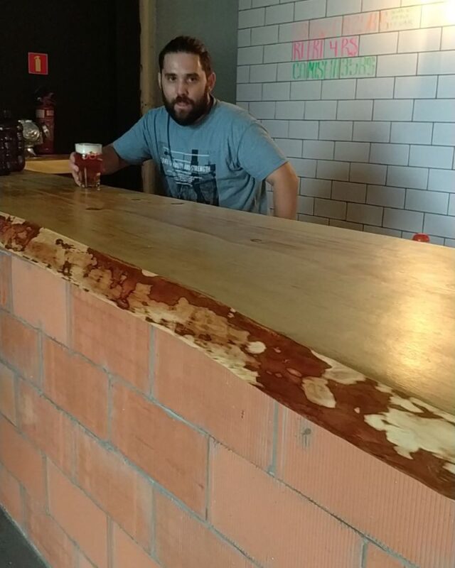 Joy way of life.💘🍻 Feriado prolongado, chega aí pra começar bem o f... • Vídeo Reels Joy Project Brewing Curitiba