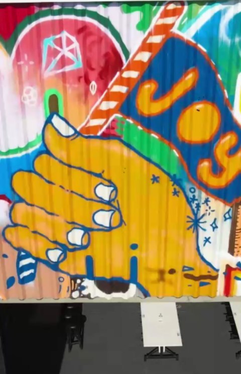 No próximo dia 22, venha encher o seu copo com arte, design, criati... • Vídeo Reels Joy Project Brewing Curitiba