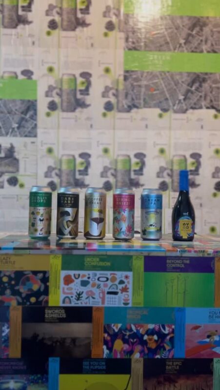 Resolvemos entrar no clima e testar umas harmonizações inusitadas: ... • Vídeo Reels Joy Project Brewing Curitiba