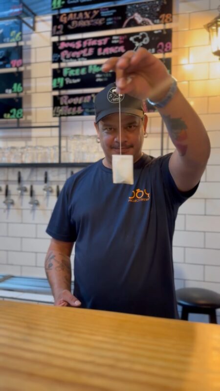 Segunda-feira exige medidas extremas • Vídeo Reels Joy Project Brewing Curitiba